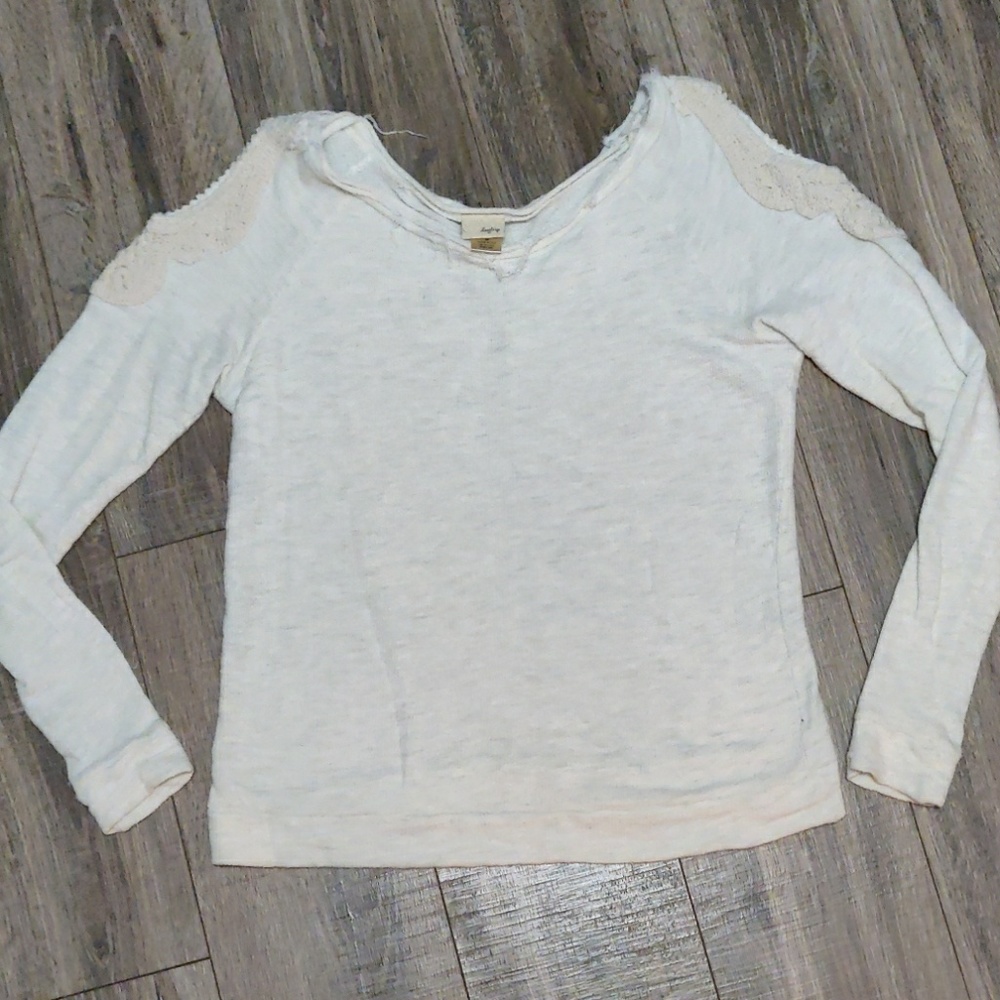 Daytrip cold shoulder shirt